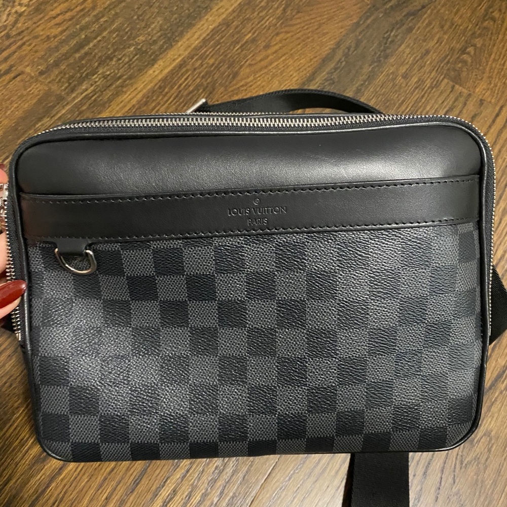 Men crossbody